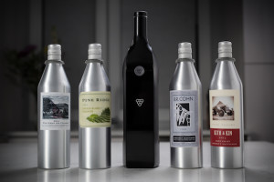 La bottiglia per vino smart creata da Kuvée.